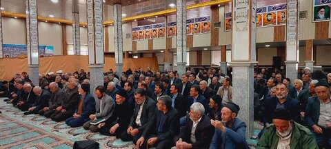 تصاویر/ اقامه نماز جمعه شهر کشاورز