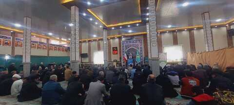 تصاویر/ اقامه نماز جمعه شهر کشاورز