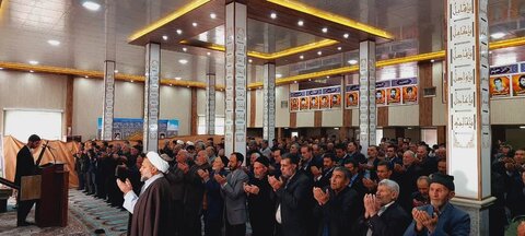 تصاویر/ اقامه نماز جمعه شهر کشاورز