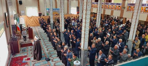 تصاویر/ اقامه نماز جمعه شهر کشاورز