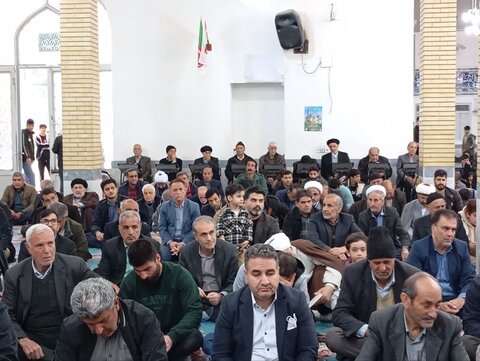 تصاویر اقامه نماز جمعه کوهدشت