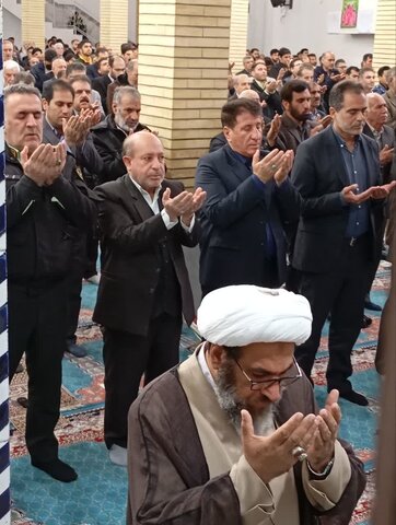 تصاویر اقامه نماز جمعه کوهدشت