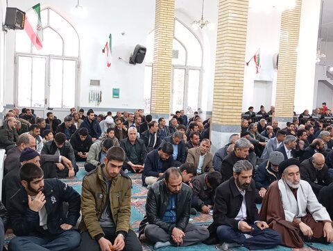 تصاویر اقامه نماز جمعه کوهدشت