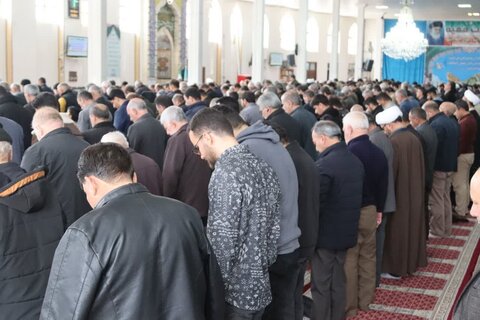 تصاویر/ اقامه نماز جمعه شهرستان شاهین‌دژ