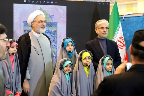 تصاویر/بازدید وزیر علوم و تحقیقات از سی و دومین نمایشگاه بین اللملی قرآن کریم