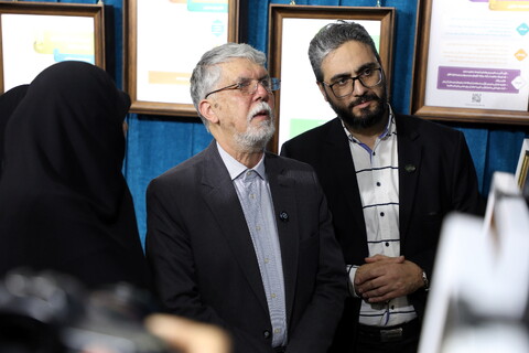 تصاویر/ بازدید وزیر فرهنگ و ارشاد اسلامی از نمایشگاه بین المللی قرآن