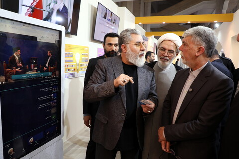 تصاویر/ بازدید وزیر فرهنگ و ارشاد اسلامی از نمایشگاه بین المللی قرآن