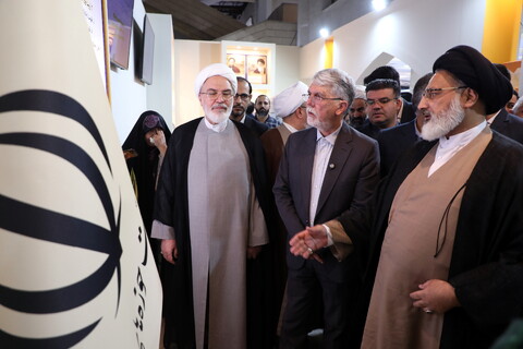 تصاویر/ بازدید وزیر فرهنگ و ارشاد اسلامی از نمایشگاه بین المللی قرآن