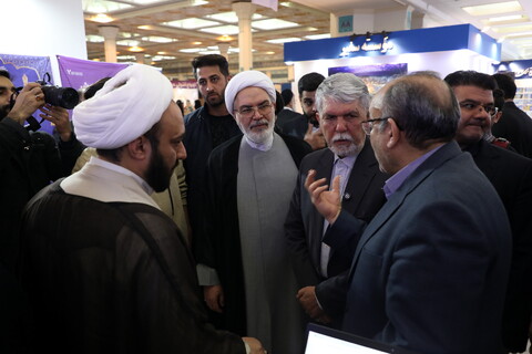 تصاویر/ بازدید وزیر فرهنگ و ارشاد اسلامی از نمایشگاه بین المللی قرآن