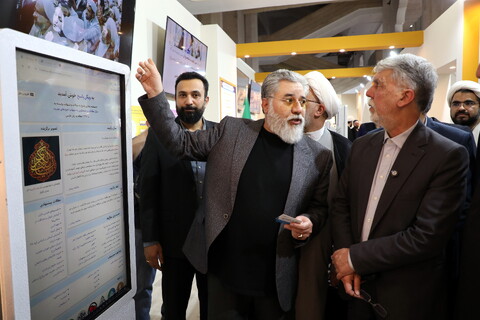 تصاویر/ بازدید وزیر فرهنگ و ارشاد اسلامی از نمایشگاه بین المللی قرآن