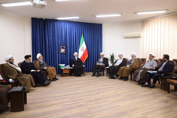 تصاویر/ دیدار اعضای شورای سیاستگذاری تفسیر تسنیم با آیت الله اعرافی