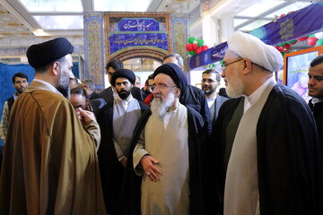 تصاویر/ بازدید آیت الله سید احمد خاتمی از نمایشگاه بین المللی قرآن کریم