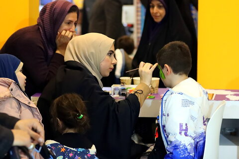 تصاویر/ حضور کودکان در سی و دومین نمایشگاه بین المللی قرآن کریم