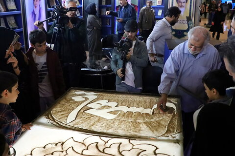 تصاویر/ هنر و قرآن؛ تجلی زیبایی‌های قرآنی در نمایشگاه بین‌المللی قرآن کریم