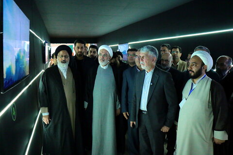 تصاویر/ بازدید وزیر فرهنگ و ارشاد اسلامی از نمایشگاه بین المللی قرآن