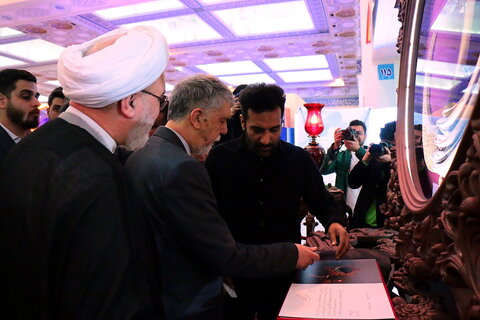 تصاویر/ بازدید وزیر فرهنگ و ارشاد اسلامی از نمایشگاه بین المللی قرآن