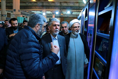 تصاویر/ بازدید وزیر فرهنگ و ارشاد اسلامی از نمایشگاه بین المللی قرآن
