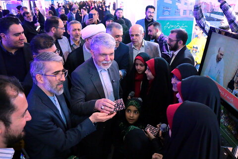 تصاویر/ بازدید وزیر فرهنگ و ارشاد اسلامی از نمایشگاه بین المللی قرآن