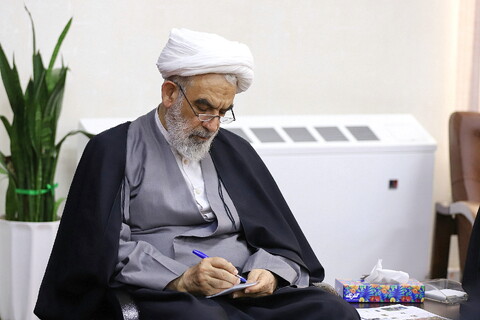 تصاویر/ دیدار اعضای شورای سیاستگذاری تفسیر تسنیم با آیت الله اعرافی