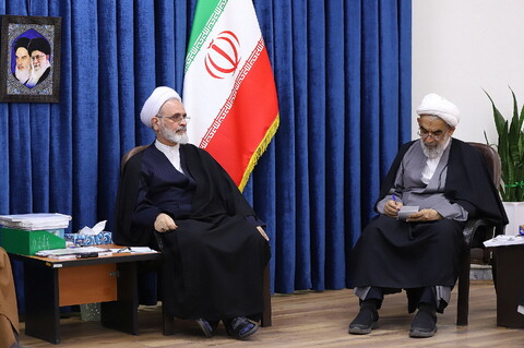 تصاویر/ دیدار اعضای شورای سیاستگذاری تفسیر تسنیم با آیت الله اعرافی