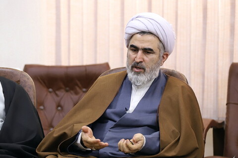 تصاویر/ دیدار اعضای شورای سیاستگذاری تفسیر تسنیم با آیت الله اعرافی