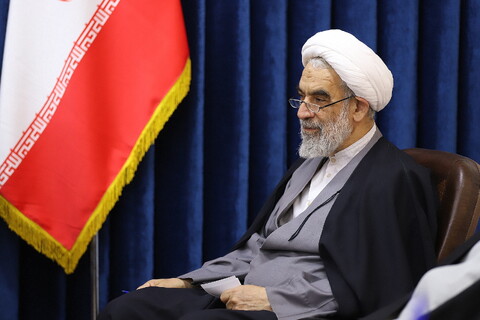 تصاویر/ دیدار اعضای شورای سیاستگذاری تفسیر تسنیم با آیت الله اعرافی