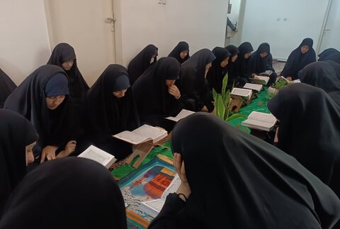 تصاویر/برگزاری محفل انس با قرآن کریم در ساوه
