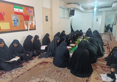 تصاویر/برگزاری محفل انس با قرآن کریم در ساوه