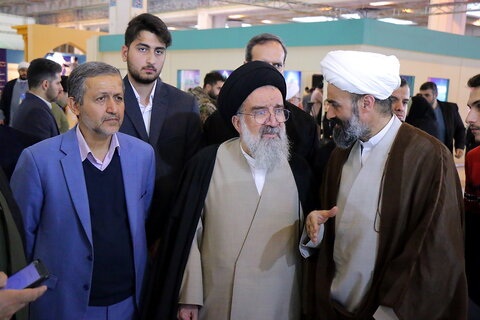 تصاویر/ بازدید آیت الله سید احمد خاتمی از نمایشگاه بین المللی قرآن