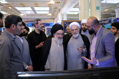 تصاویر/ بازدید آیت الله سید احمد خاتمی از نمایشگاه بین المللی قرآن