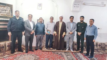 تصاویر/ دیدار با خانواده شهداء و جانبازان منطقه امین شهر