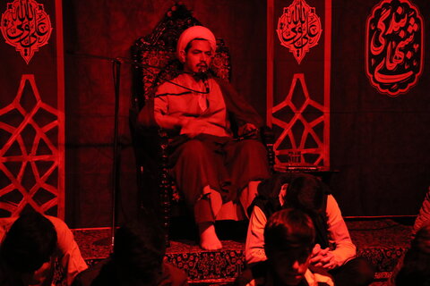 مراسم مناجات خوانی شب های ماه رمضان در اندوهجرد