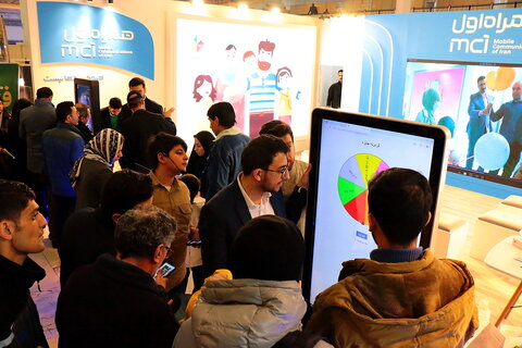 تصاویر/ حال و هوای چهارمین روز سی ودومین نمایشگاه بین المللی قرآن کریم