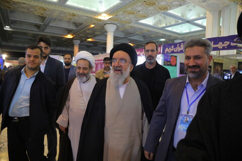 تصاویر / حضور آیت الله خاتمی در سی و دومین نمایشگاه بین المللی قرآن کریم