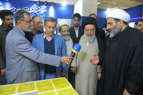 تصاویر / حضور آیت الله خاتمی در سی و دومین نمایشگاه بین المللی قرآن کریم