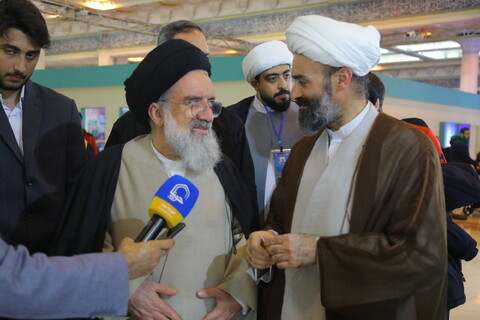 تصاویر / حضور آیت الله خاتمی در سی و دومین نمایشگاه بین المللی قرآن کریم