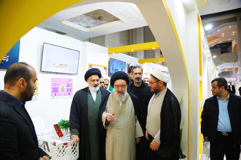 تصاویر / حضور آیت الله خاتمی در سی و دومین نمایشگاه بین المللی قرآن کریم