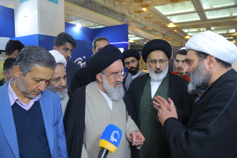 تصاویر / حضور آیت الله خاتمی در سی و دومین نمایشگاه بین المللی قرآن کریم