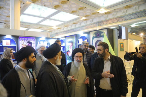 تصاویر / حضور آیت الله خاتمی در سی و دومین نمایشگاه بین المللی قرآن کریم