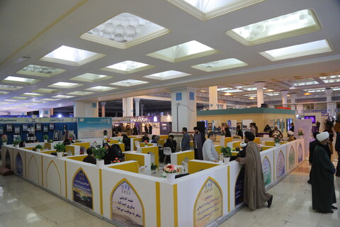 تصاویر/ حال و هوای سومین روز نمایشگاه بین المللی قرآن کریم