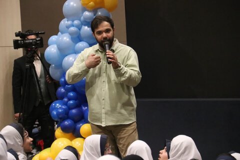 تصاویر/ آیین رونمایی از سرود فاخر زندگی با آیه ها در ارومیه