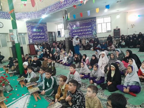 تصاویر/برگزاری هشتمین روز از محفل جزءخوانی قرآن در شهرستان نوبران