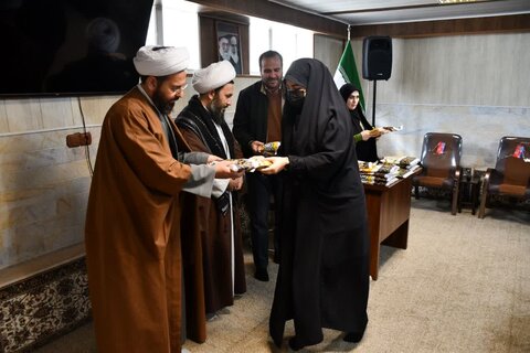 تصاویر/ آیین تجلیل از عوامل برگزاری اعتکاف دانشجویی در خوی