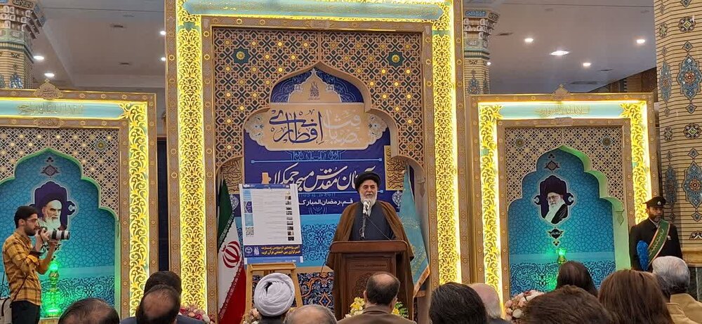 رسانه ها دستاوردهای انقلاب اسلامی را برای مردم و جوانان بیان کنند