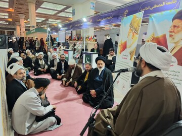 مجلس سوگواری به مناسبت وفات حضرت خدیجه(س) در بخش حوزوی نمایشگاه قرآن