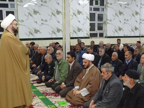 تصاویر/ حضور امام جمعه چهاربرج در مسجد صاحب الزمان بخش فیروز آباد