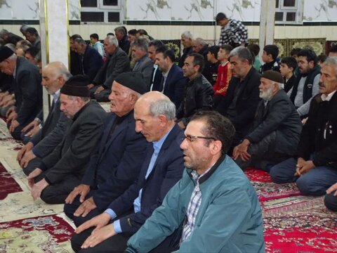 تصاویر/ حضور امام جمعه چهاربرج در مسجد صاحب الزمان بخش فیروز آباد