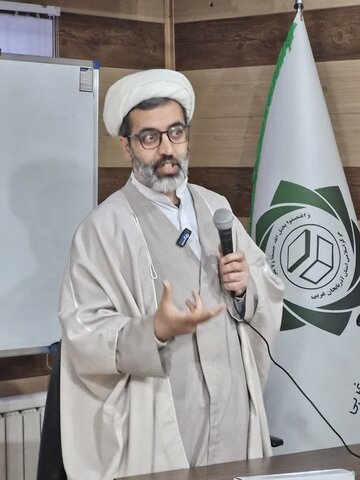 تصاویر/ مراسم علمی فرهنگی طلاب مدرسه شیخ شلتوت ارومیه