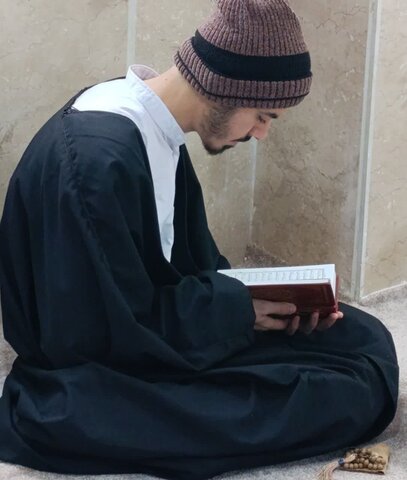 تصاویر/ جزءخوانی قرآن کریم و پایش قرآنی طلاب در مدرسه علمیه شاهین دژ