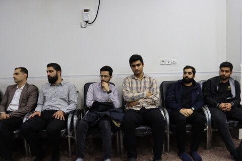 دیدار رمضانی جمعی از دانشجویان و اساتید دانشگاه های اهواز با نماینده ولی فقیه در خوزستان